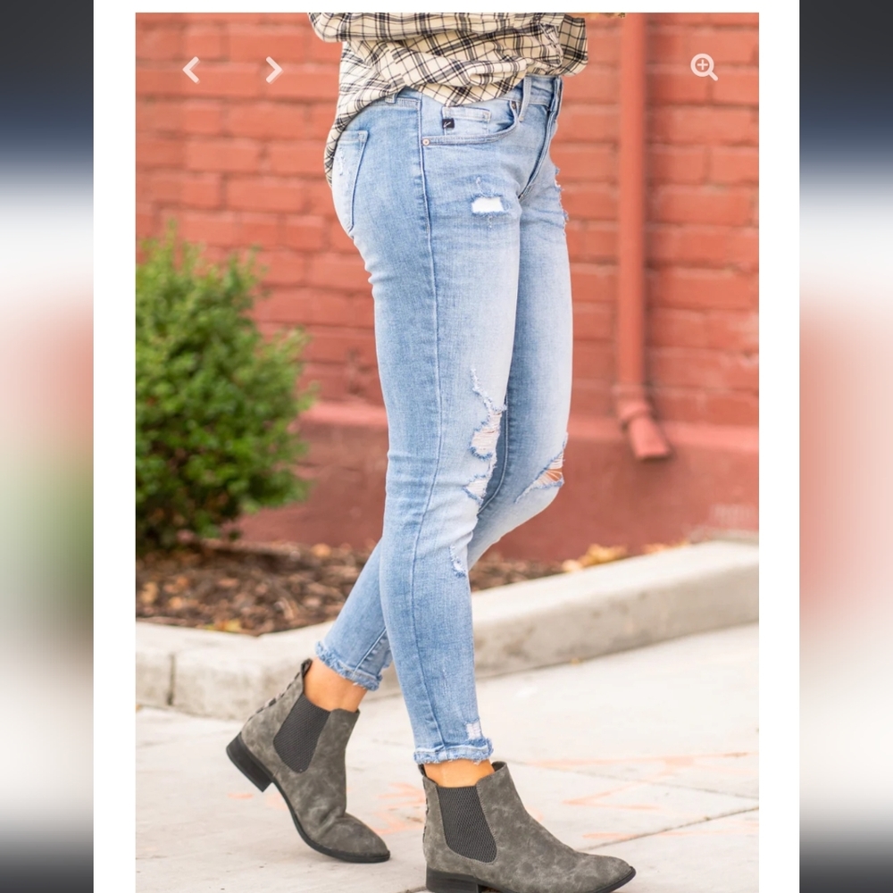 NWT KANCAN MID RISE ANKLE JEANS π - Picture 3 of 12